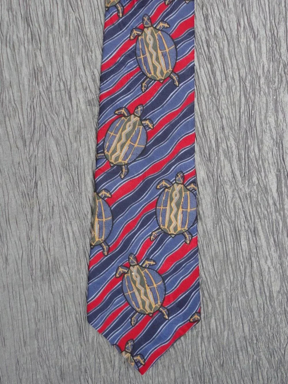 Desert Designs Doris Gingingara Australia Indigenous art 100% silk neck tie